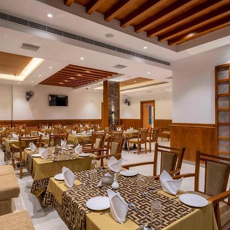 Hotel Panoramic Kochi Екстер'єр фото